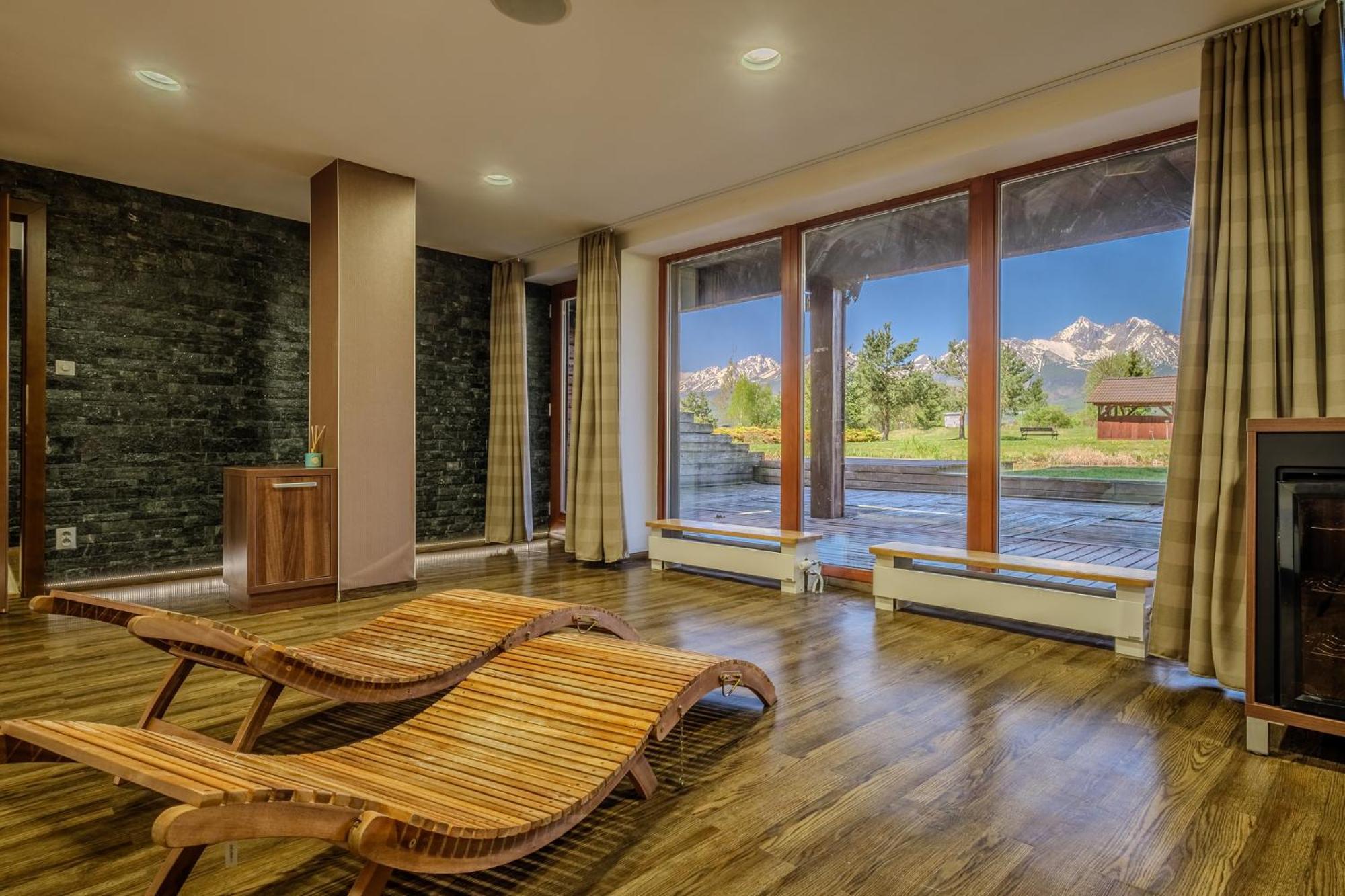 Relax & Luxury A4 Apartment Vel'ka Lomnica Buitenkant foto